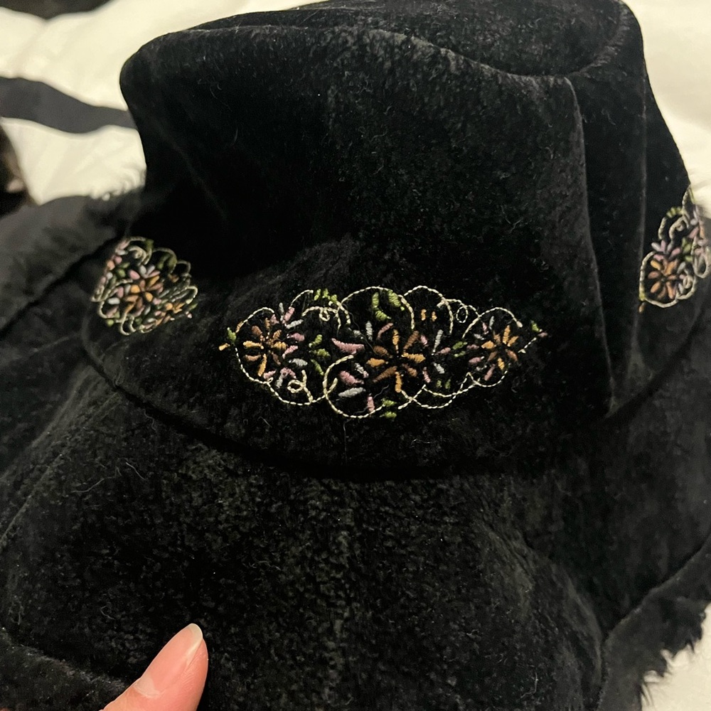 Anna Sui Embroidered Bucket Hat